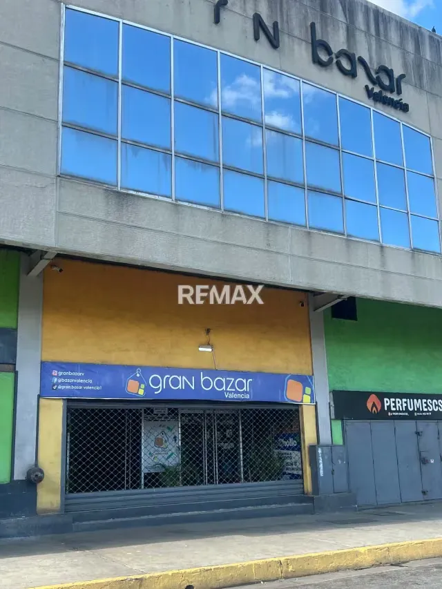En Venta Local Comercial Gran Bazar Valencia Av Lara