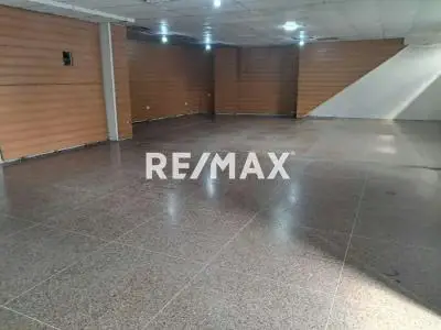 Venta de Local Comercial de 113 metros en la Ciudad de la Victoria