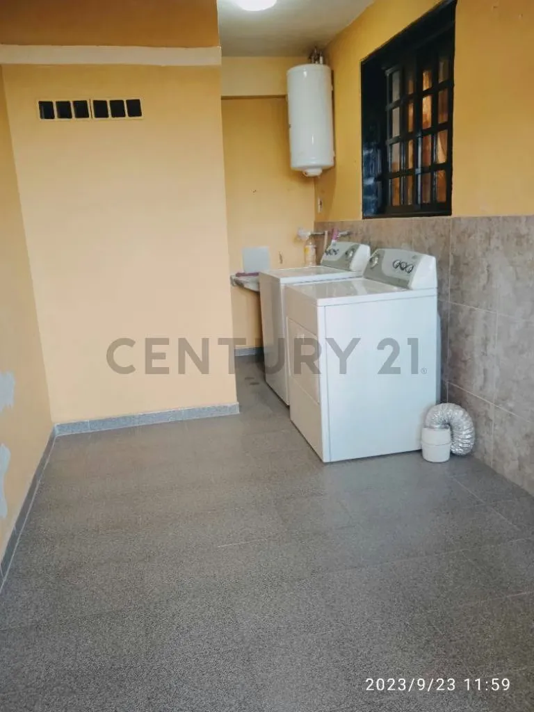 VENTA DE TOWNHOUSE SECTOR LAGUNETICA LOS TEQUES - 23