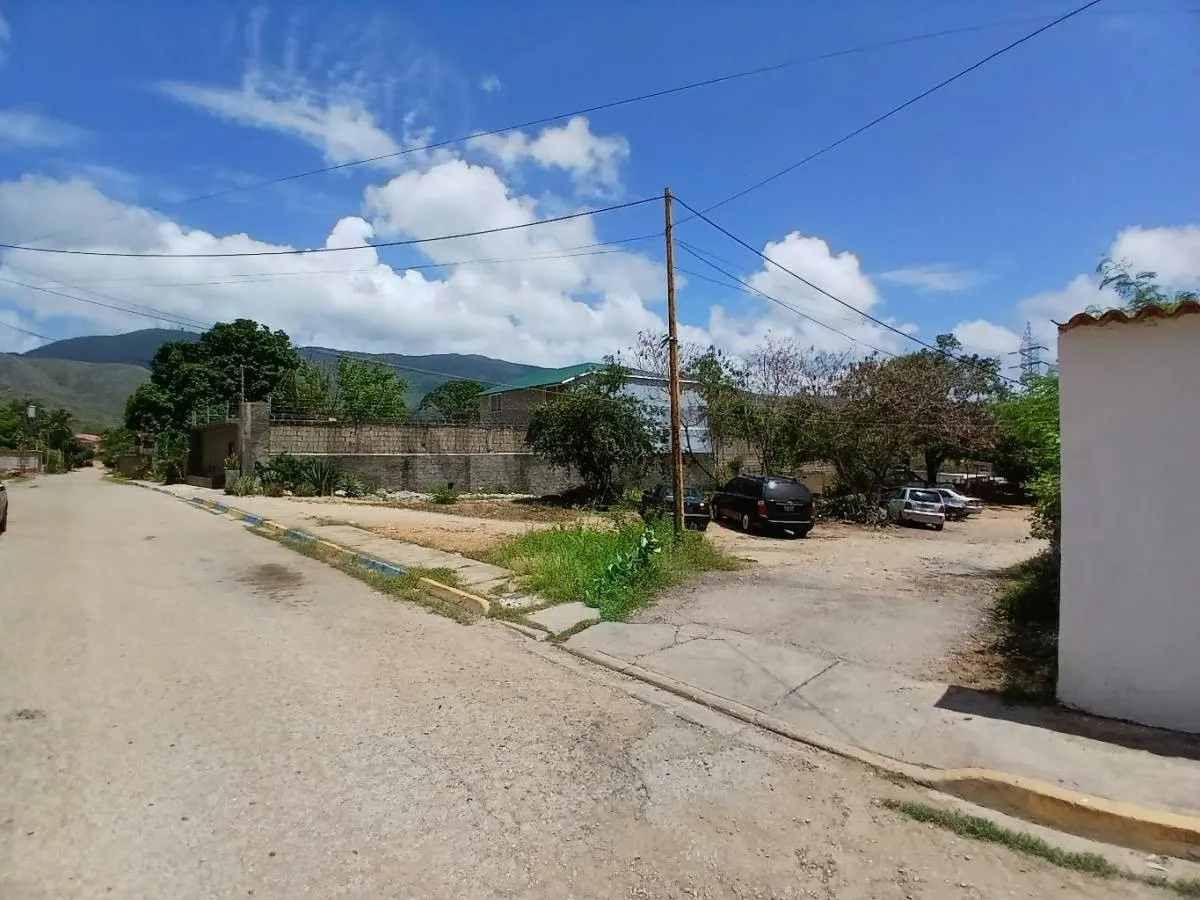 Terreno en Autopista El Valle - Porlamar | Ideal para Desarrollos Urbanísticos - 4