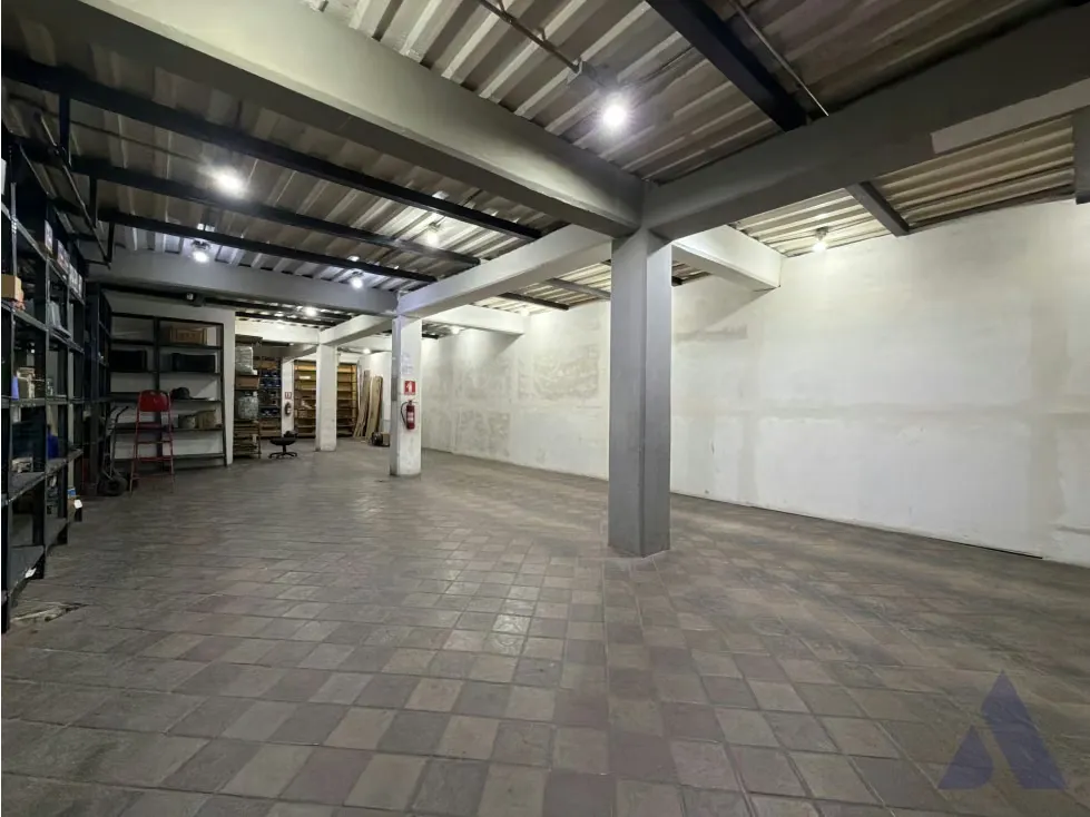 Vendo edificio comercial 780m2 Av. Roosevelt 0736 - 25