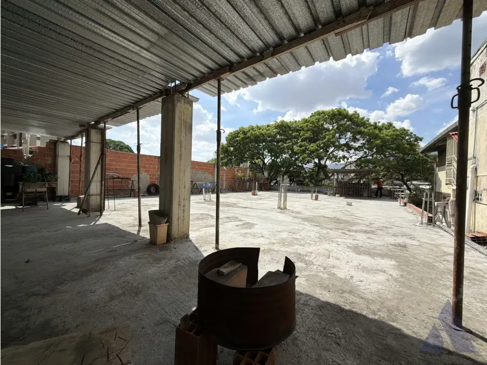 Vendo edificio comercial 780m2 Av. Roosevelt 0736 - 6