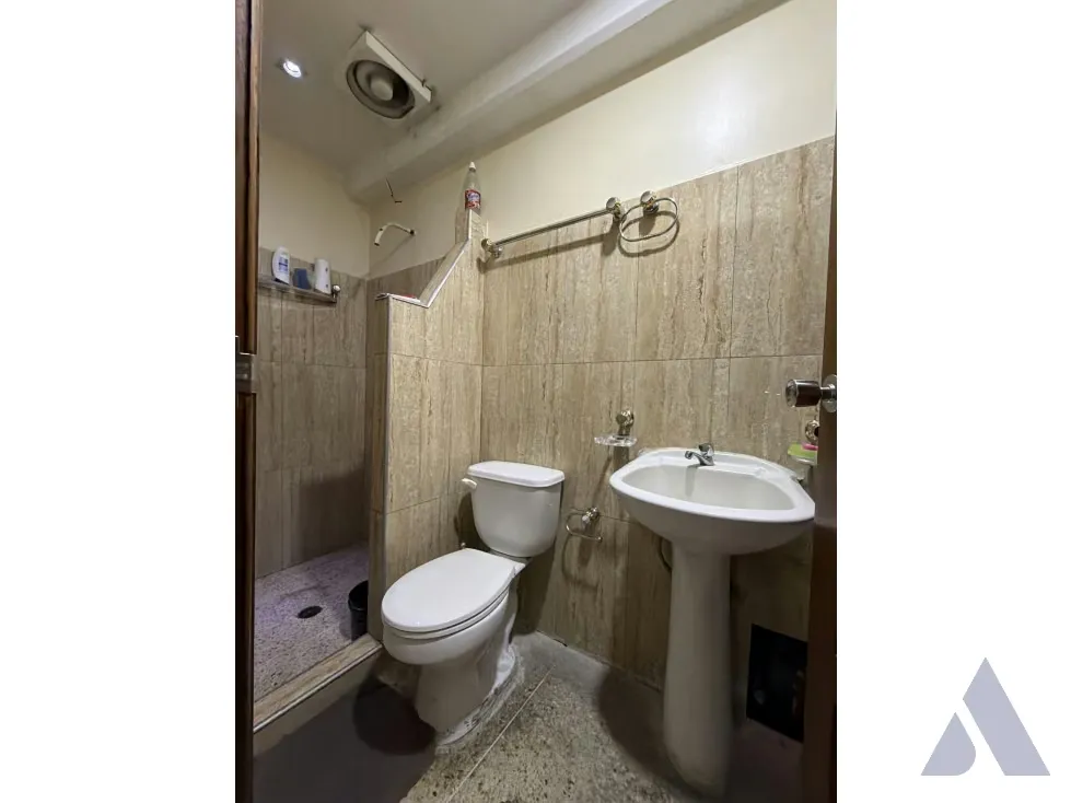 Vendo edificio comercial 780m2 Av. Roosevelt 0736 - 9