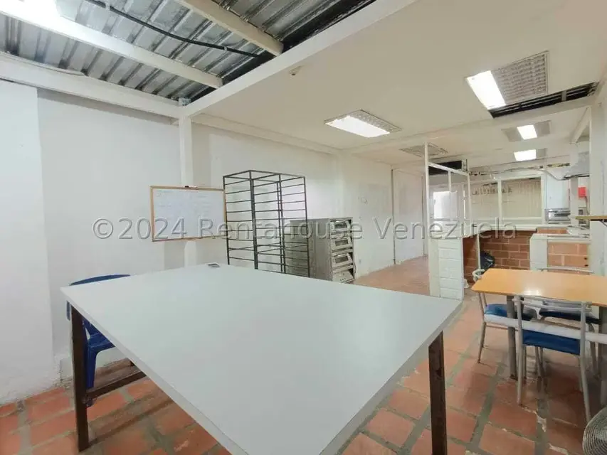 Local Comercial en Alquiler en Zona Centro, Aragua - 13