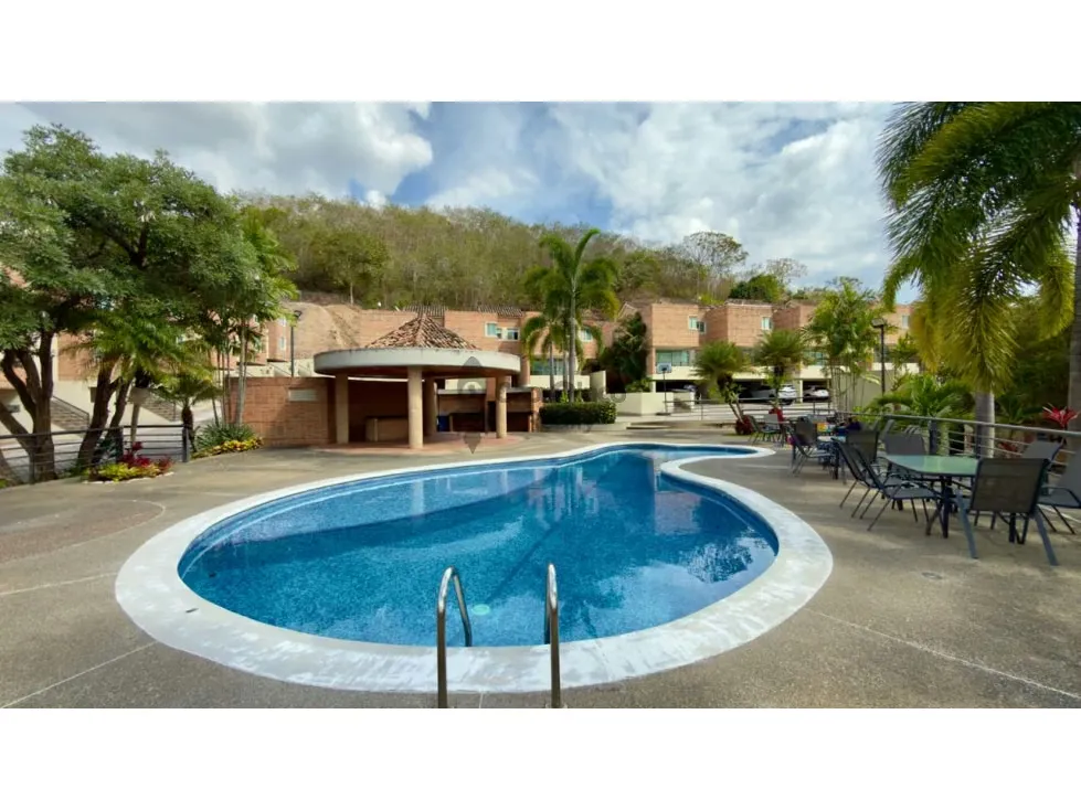 EXCLUSIVO TOWNHOUSE EN VENTA TCL C 10031269 - 2