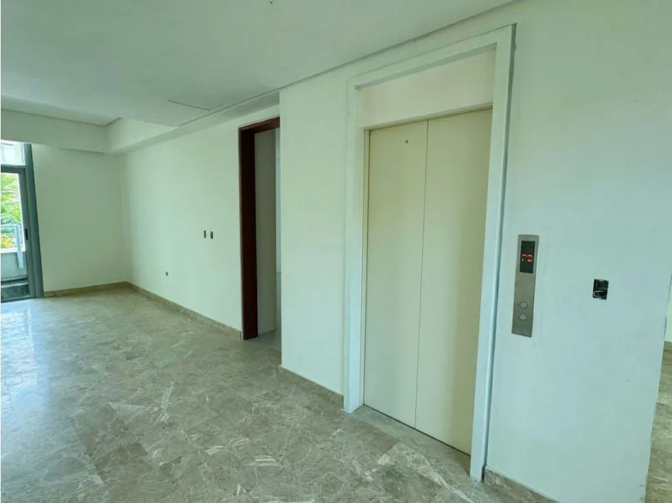 En Venta Apartamento Duplex Planta Baja PB La Castellana. Chacao - 4