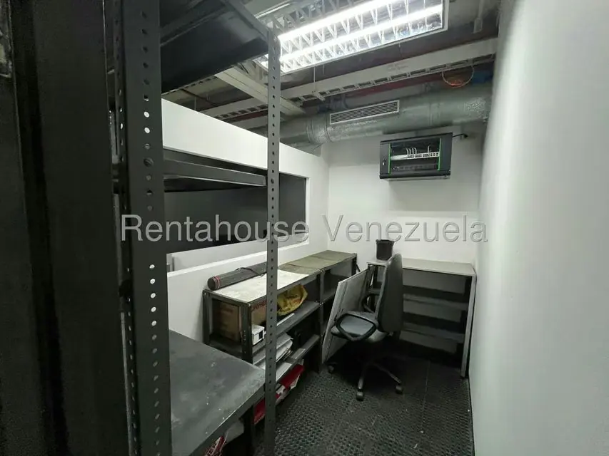 Oficina en Alquiler en La Campiña, Distrito Metropolitano - 8