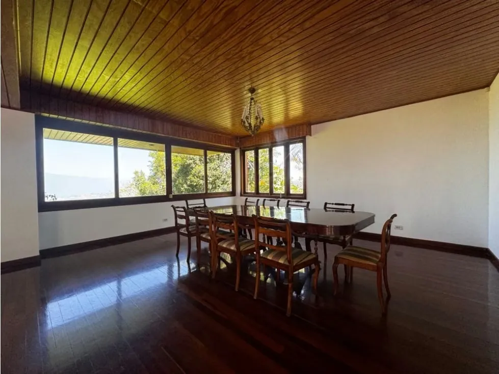 Se vende casa 850m2 La Lagunita 0581 - 17