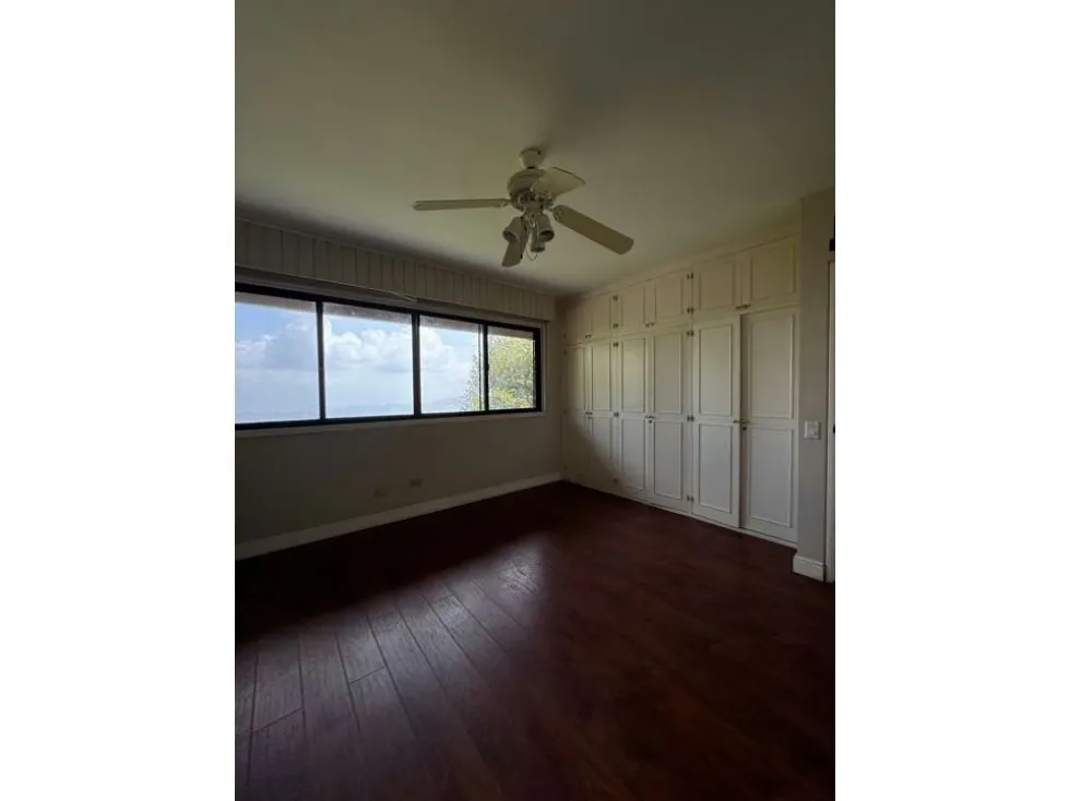 Se vende casa 850m2 La Lagunita 0581 - 29