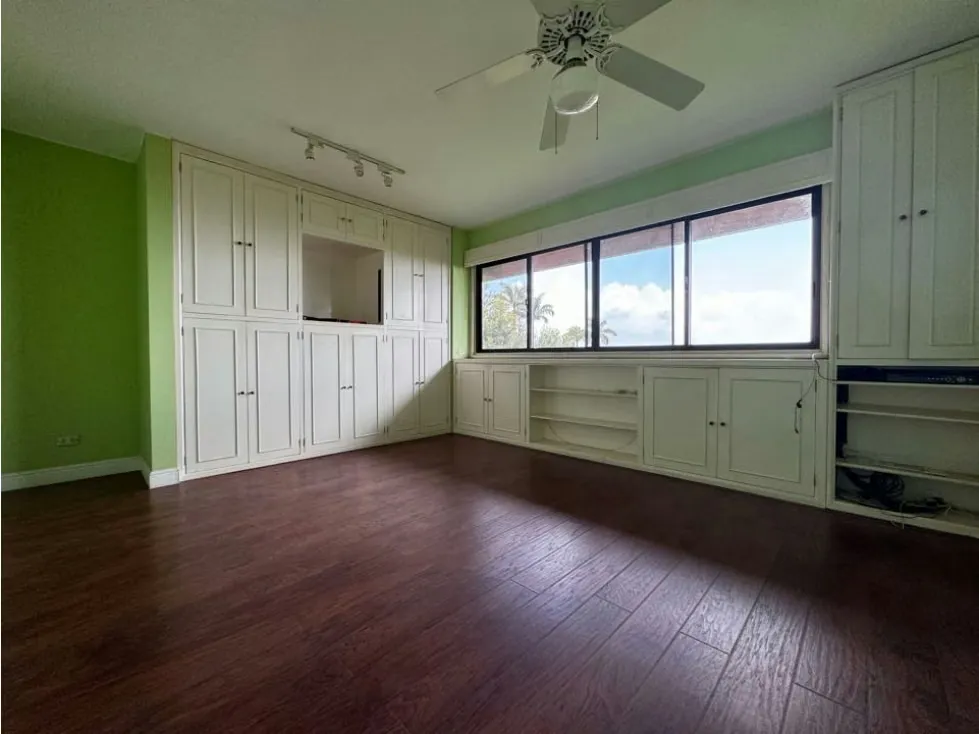 Se vende casa 850m2 La Lagunita 0581 - 36