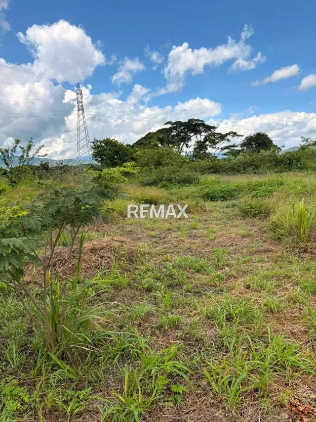 Oportunidad de Inversión en terreno cerca de la Av Ribereña Cabudare - 3