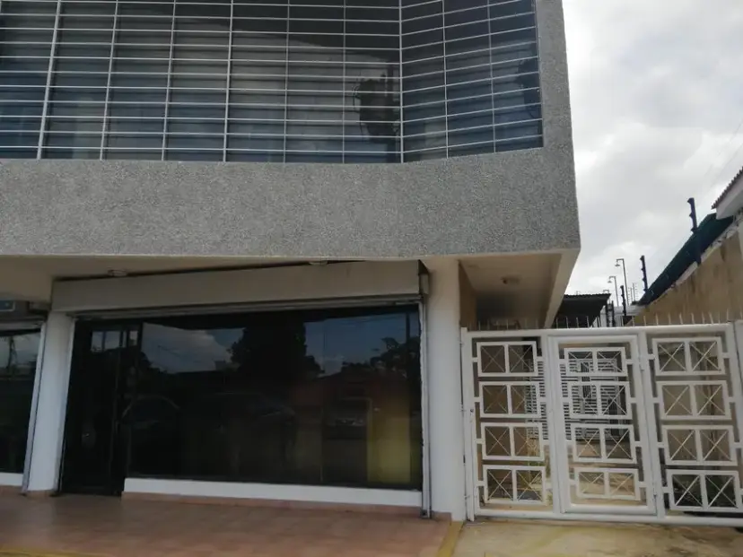 Comercial (Local Comercial) en Venta en La Tropicana, Zulia
