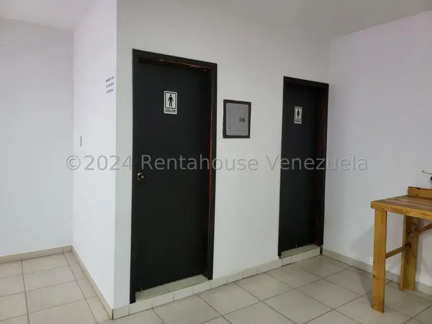 Local Comercial en Venta en La Tropicana, Zulia - 12