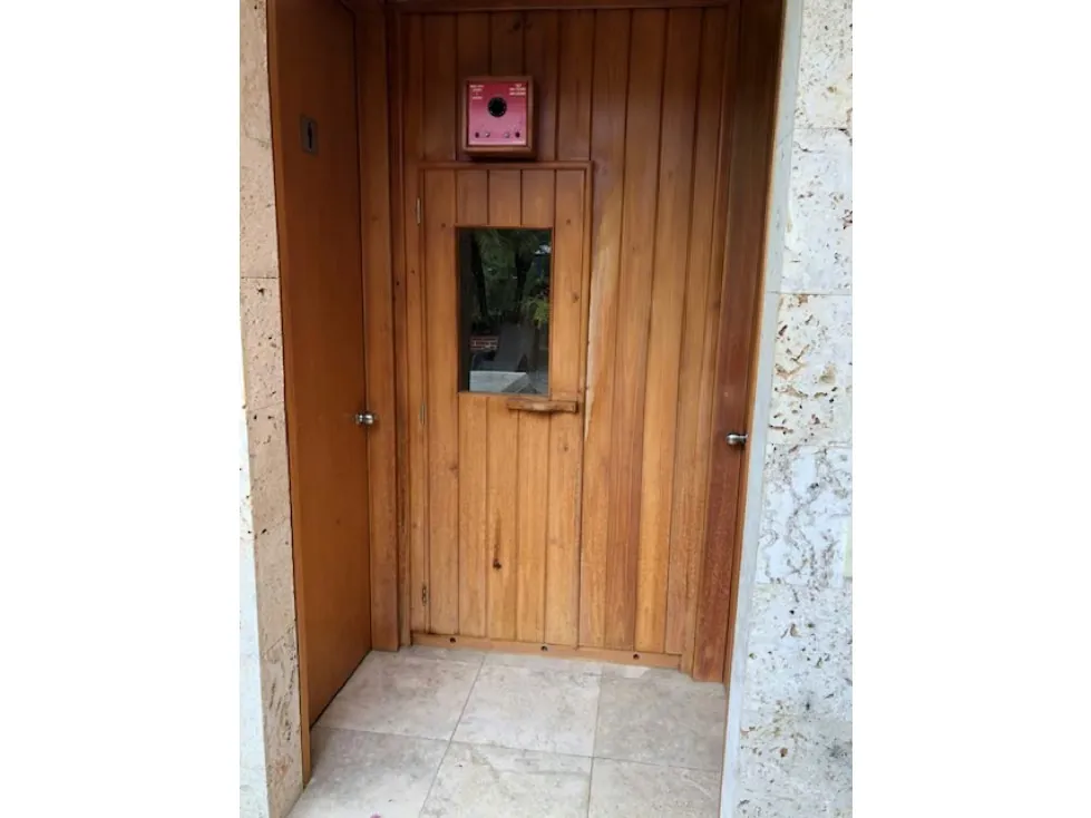 En venta, impecable PH parte alta de Los Palos Grandes - 14