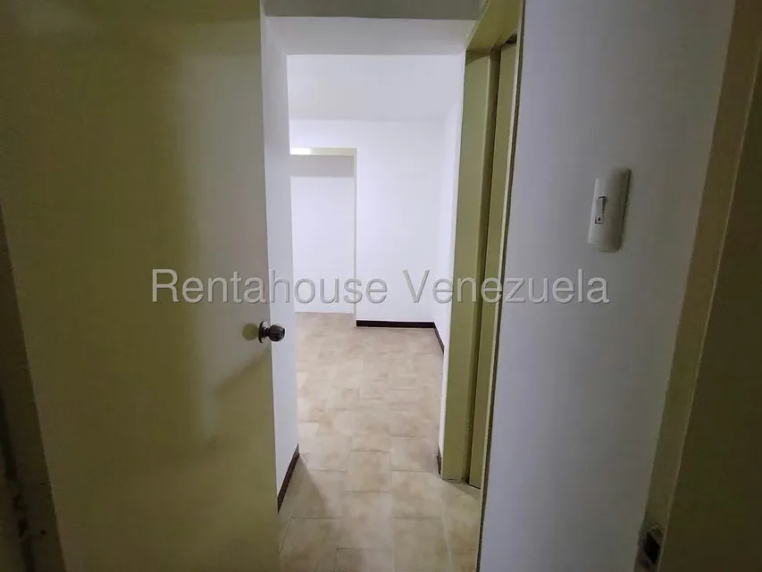 Apartamento (1 Nivel) en Venta en Parroquia La Candelaria, Distrito Metropolitano - 17