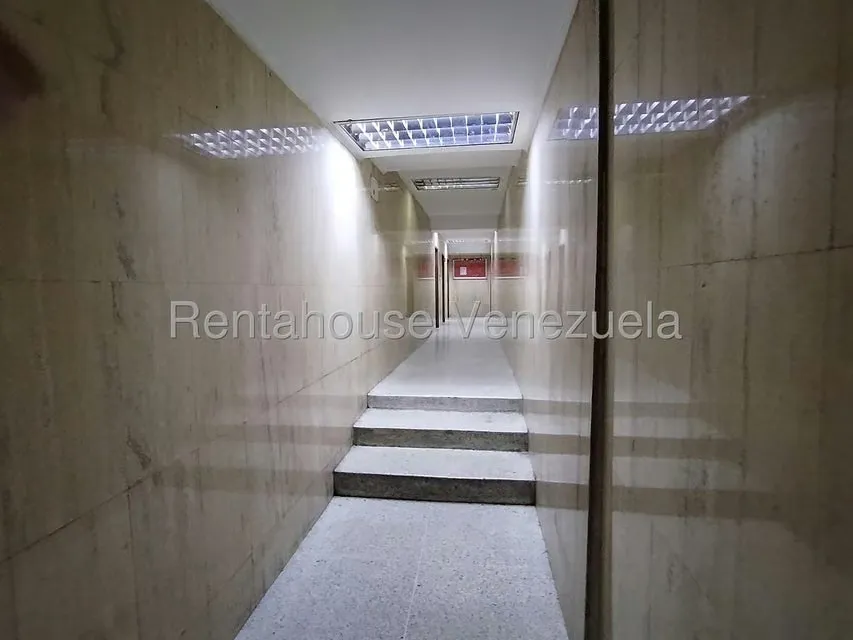 Apartamento (1 Nivel) en Venta en Parroquia La Candelaria, Distrito Metropolitano - 3
