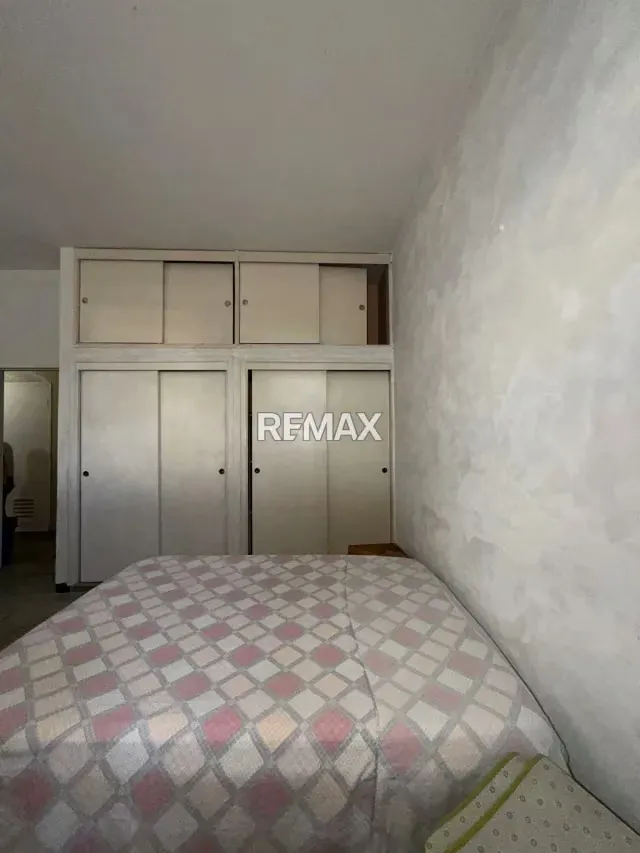 Se vende apartamento en Urb la esperanza - 11