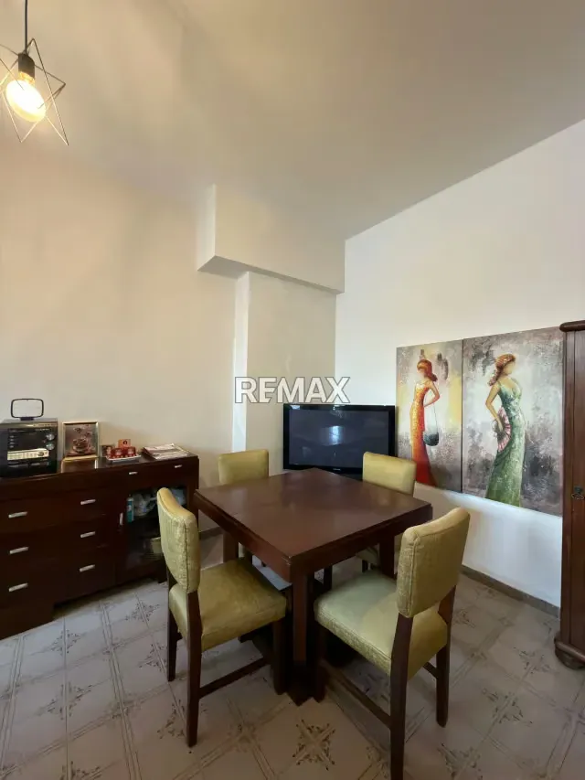 Se vende apartamento en Urb la esperanza - 4