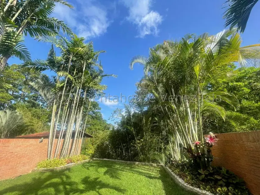 Townhouse (Multiples Niveles) en Venta en La Lagunita Country Club, Distrito Metropolitano - 15