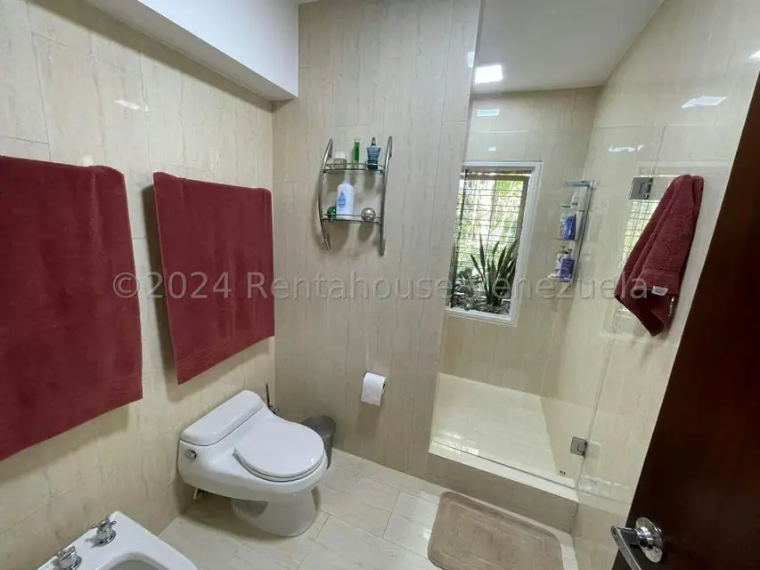 Townhouse (Multiples Niveles) en Venta en La Lagunita Country Club, Distrito Metropolitano - 27