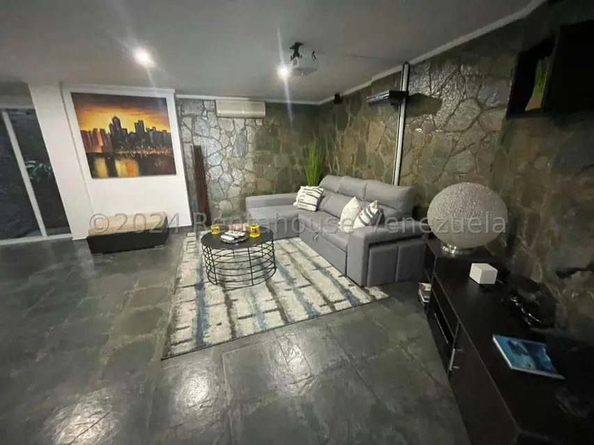 Townhouse (Multiples Niveles) en Venta en La Lagunita Country Club, Distrito Metropolitano - 39