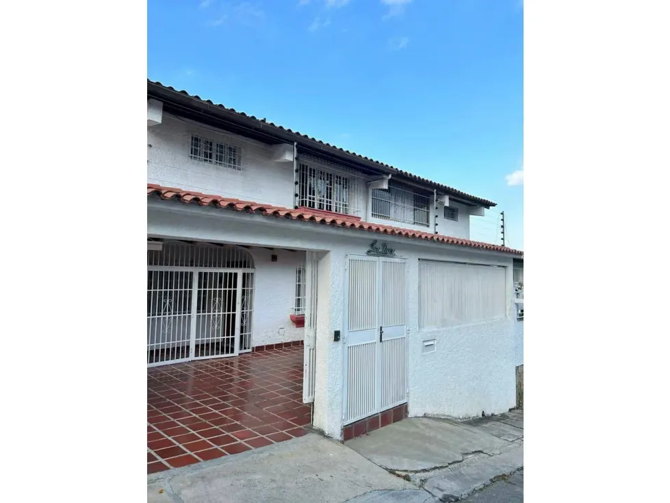 Casa En Venta En Alto Prado 203m2 5h/4b/3p