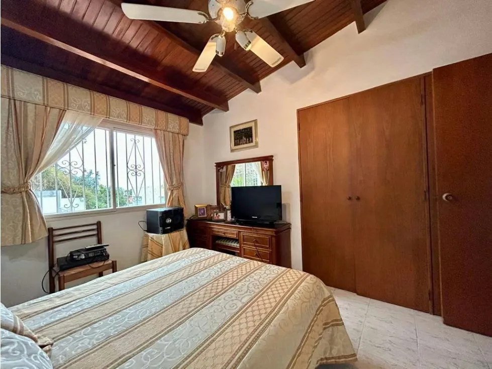 Casa En Venta En Alto Prado 203m2 5h/4b/3p - 14
