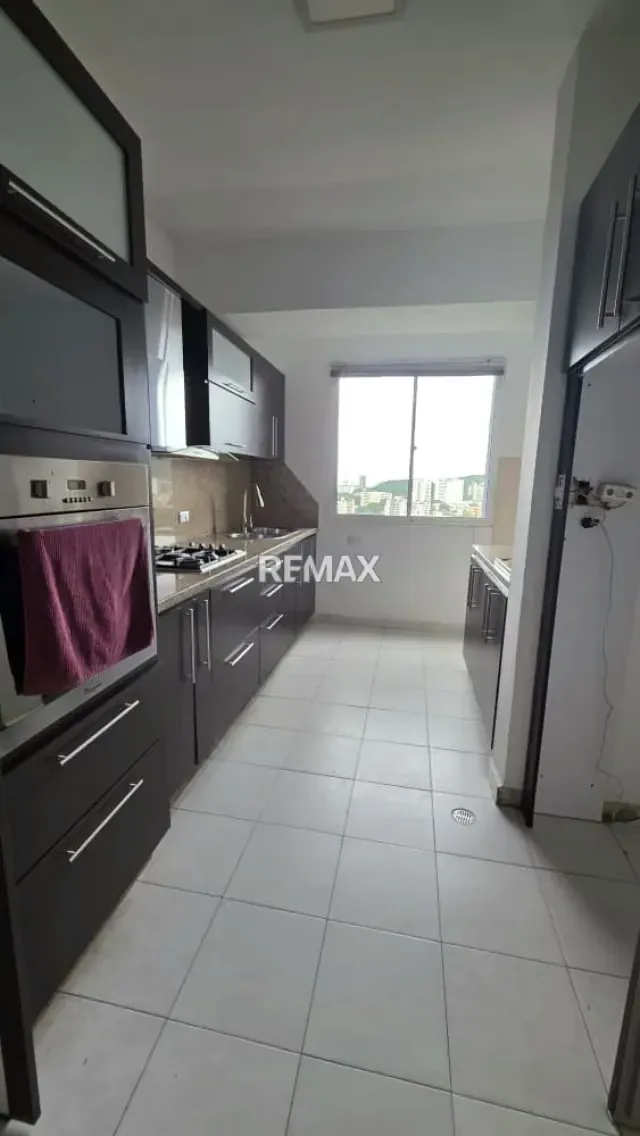 EN VENTA APARTAMENTO RES. GRAN PARQUE II URB. VALLES DE CAMORUCO - 12