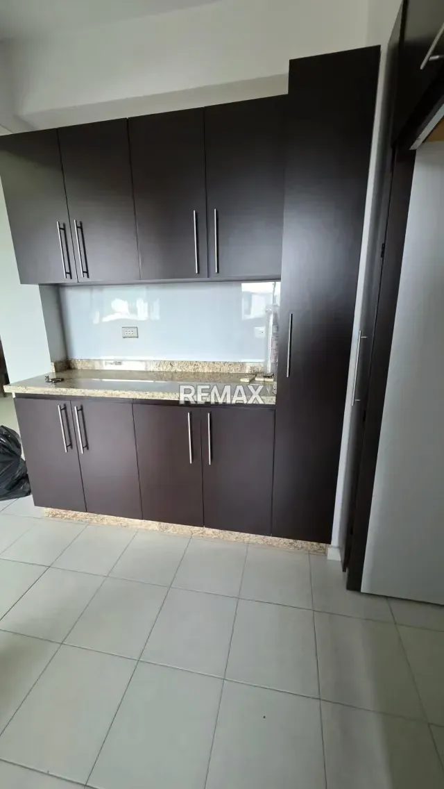 EN VENTA APARTAMENTO RES. GRAN PARQUE II URB. VALLES DE CAMORUCO - 7