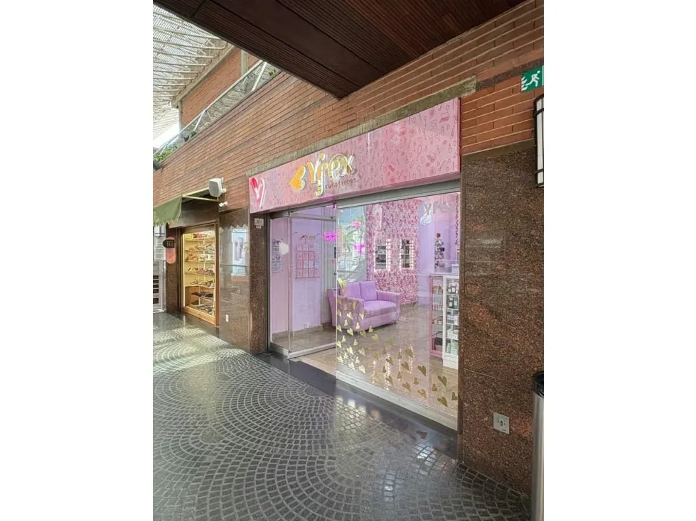 Se alquila local comercial 66m2 C.C San Ignacio La Castellana 4529 - 3