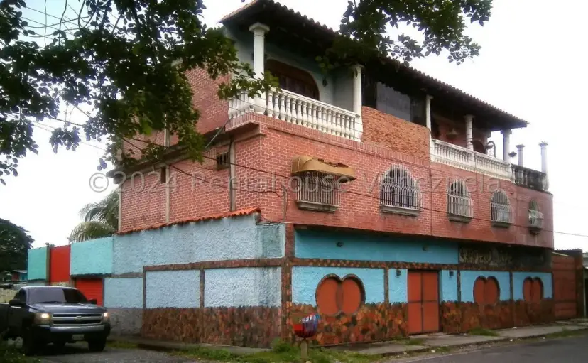Comercial (Edificio) en Venta en Centro, Portuguesa