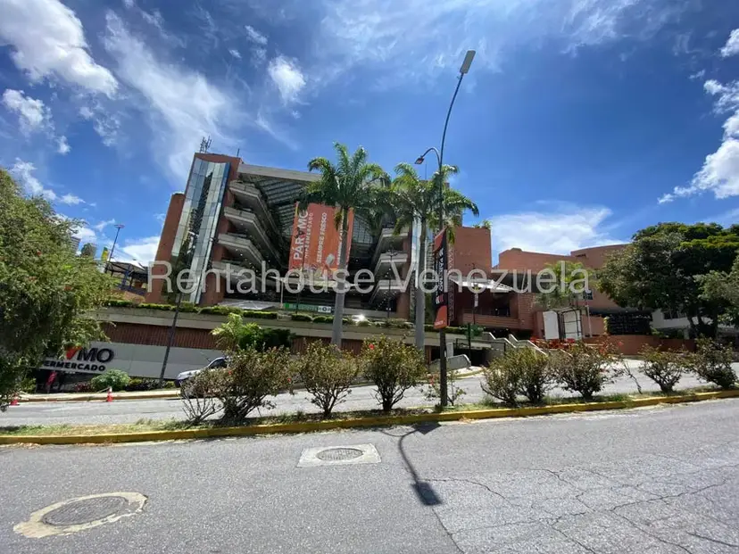 Comercial (Local Comercial) en Alquiler en Manzanares, Distrito Metropolitano