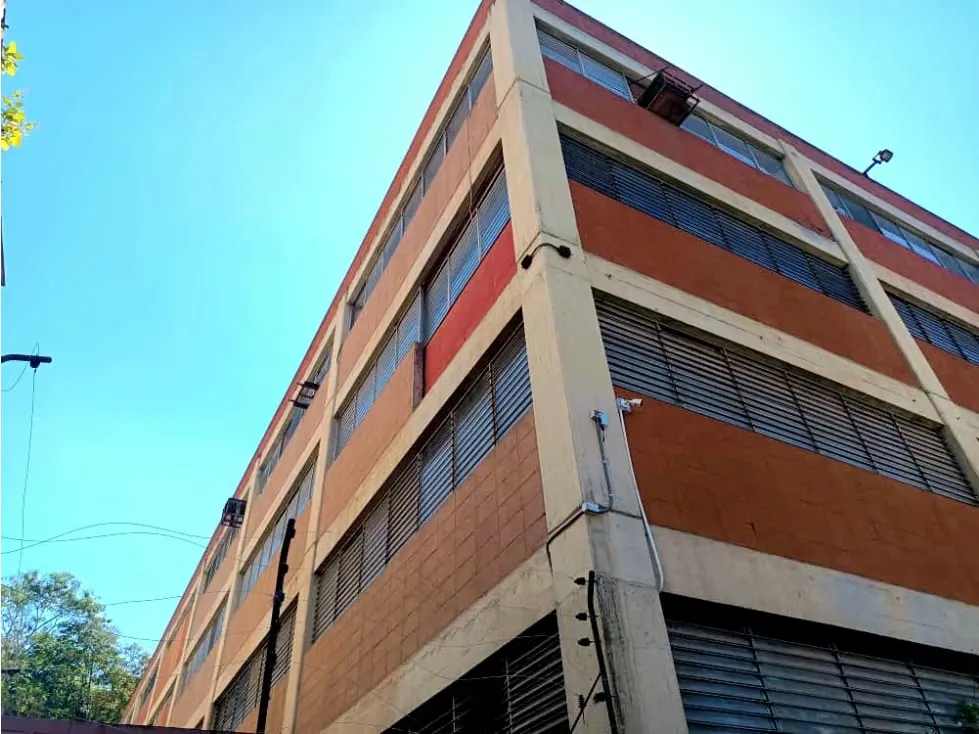 Se alquila oficina/deposito 420m2 Palo Verde 3553 - 2