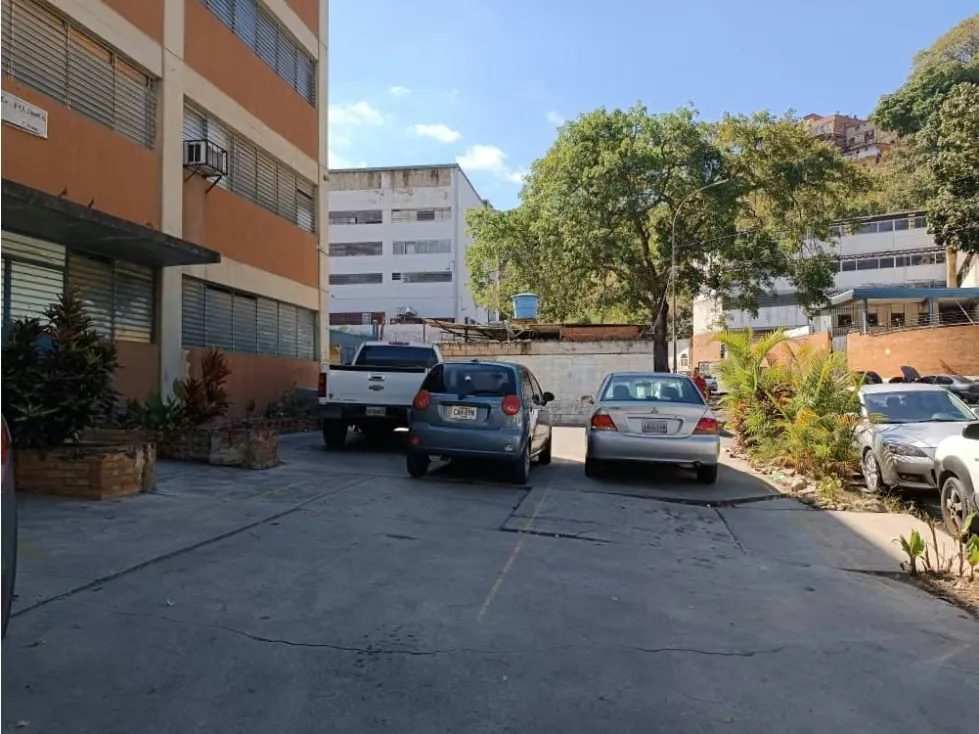 Se alquila oficina/deposito 420m2 Palo Verde 3553 - 8