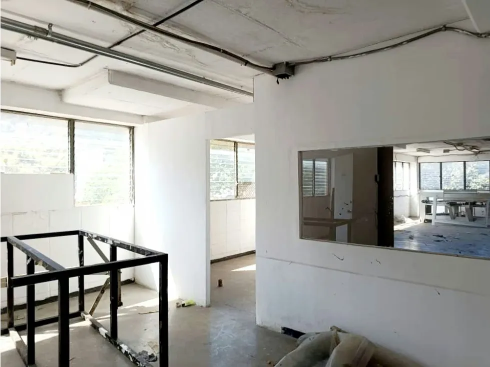 Se alquila oficina/deposito 420m2 Palo Verde 3553 - 9