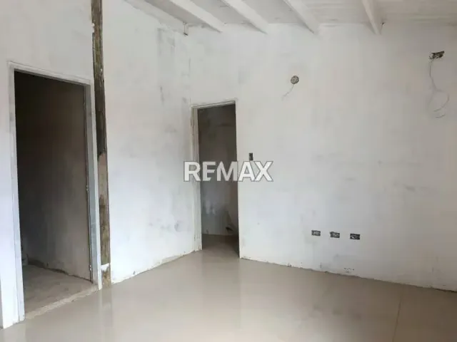 TOWNHOUSE EN OBRA GRIS AVANZADA, EN URBANIZACIÓN VIRGEN DEL VALLE - 18