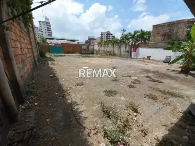 PARCELA DE TERRENO EN VENTA EN EL CENTRO DE PUERTO LA CRUZ - 4