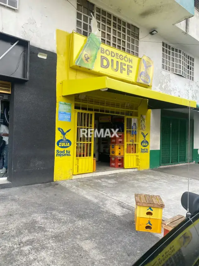 SE VENDE FONDO DE COMERCIO