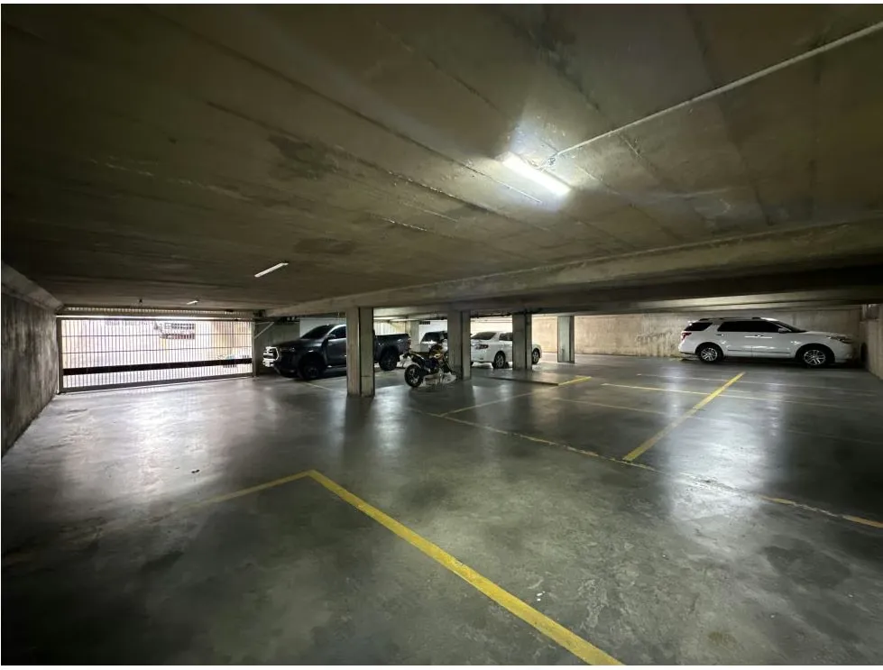 Vendo edificio 1800m2 Las Mercedes 3480 - 4
