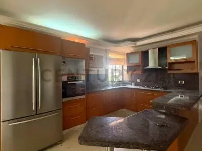 En venta apartamento edificio Valle Alto, Sector Banco Mara - 5