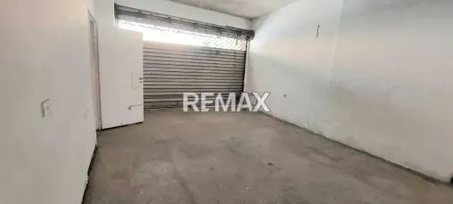 VENTAS DE EDIFICIO COMERCIAL EN LA AVENIDA BOLIVAR. PUERTO CABELLO - 2