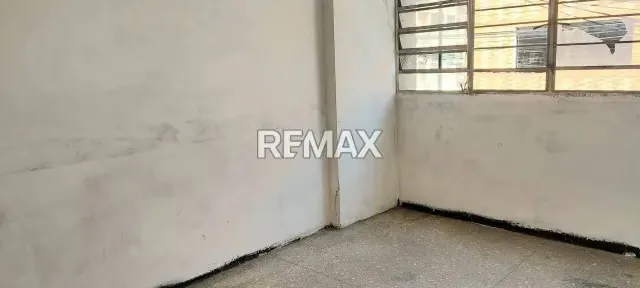 VENTAS DE EDIFICIO COMERCIAL EN LA AVENIDA BOLIVAR. PUERTO CABELLO - 8