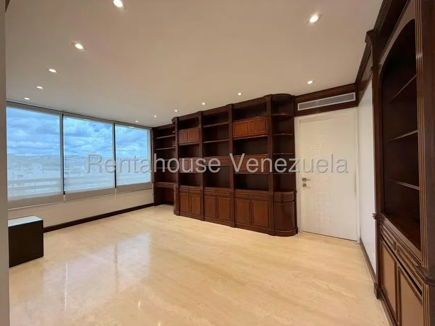 Apartamento (1 Nivel) en Alquiler en Colinas de Valle Arriba, Distrito Metropolitano - 14