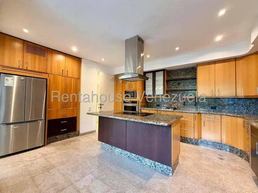 Apartamento (1 Nivel) en Alquiler en Colinas de Valle Arriba, Distrito Metropolitano - 17