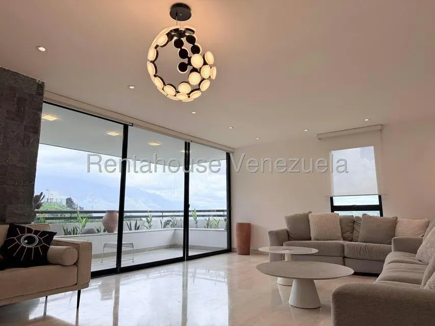 Apartamento (1 Nivel) en Alquiler en Colinas de Valle Arriba, Distrito Metropolitano - 8