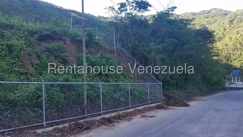 Terreno (Comercial) en Venta en Mampote, Miranda
