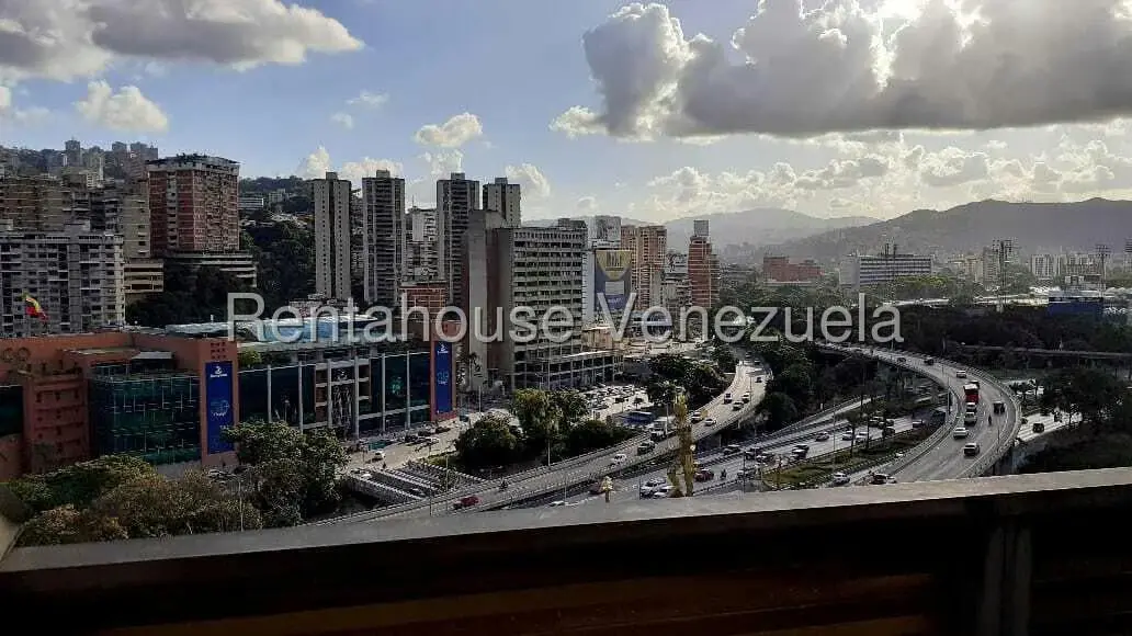 Comercial (Oficina) en Alquiler en Sabana Grande, Distrito Metropolitano - 16