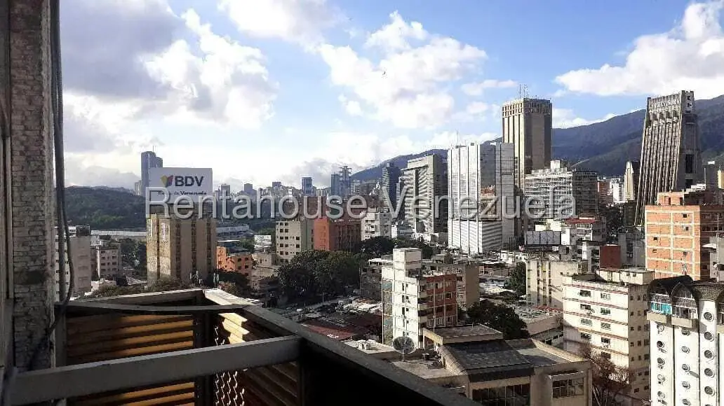 Comercial (Oficina) en Alquiler en Sabana Grande, Distrito Metropolitano - 24