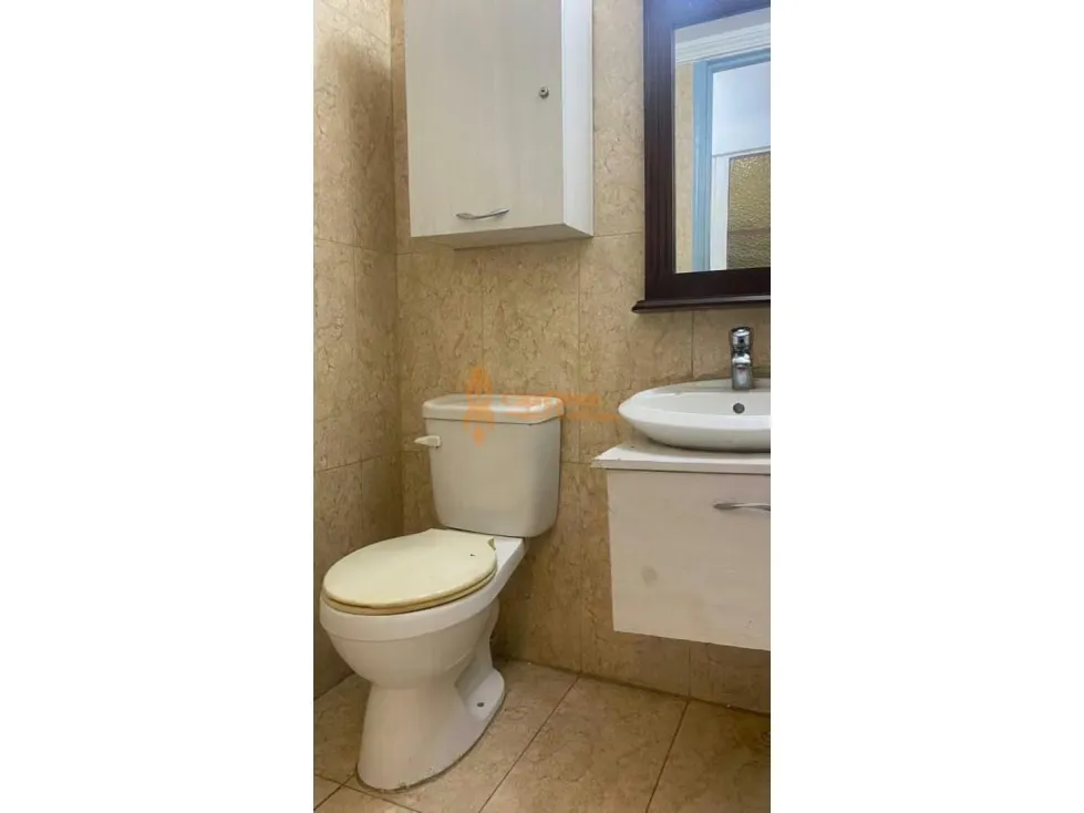 Local Comercial en C.C Camoruco - 5