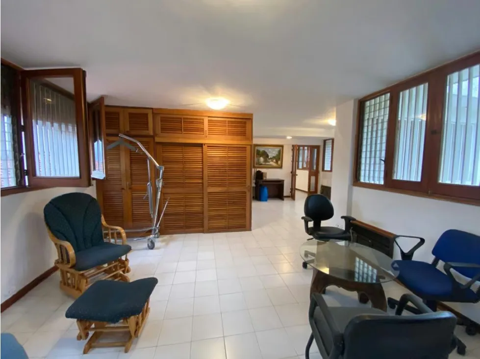 Se vende casa 608m² 7h+s/8b+s/6e Colinas de tamanaco - 12